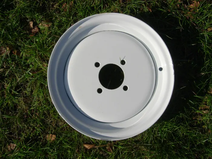 Jante 12"  4 trous blanche D=70mm - I=100mm - Iseki : Sial, TF3, TF5, TM, TM15, TM17, TM3160, TU, TU130, TU140, TU1400, TU1500, TU1600, TU1700, TX, TX1210, TX1300, TX1410, TX1500, TX1510, TX2140, TX2160
Kubota : XB1
Yanmar : F14, F15, F16, YM1300, YM1401
