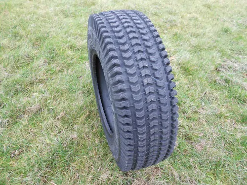 Pneu gazon 12" - Iseki : Sial, Sial/Hunter, Sial/Hunter 16S/TH16, TE3210, TF3, TF5, TF17, TF19, TM, TM15, TM17, TM215(H), TM217(H), TM3160, TM3200, TM3240, TU, TU125, TU130, TU135, TU137, TU140, TU145, TU147, TU150, TU155, TU157, TU160, TU165, TU167, TU175, TU315, TU1400, TU1500, TU1600, TU PP, TX, TX1210, TX1300, TX1410, TX1510, TX2140, TX2160
Kubota : A-155, A-175, A-195, A13, A14, A15, Aste, B1-14, B1-15, B1-16, B1-17, B40, B72, B92, B1200, B1410, B1550, B1610, B1620, B1750, B1820, B1830, B1902, B4200, B6000, B6001, B6100, B7000, B7001, B7100, GB13, GB14, GB15, GB16(F), GB18(F), GB20(F), GB130, GB140, GB150, GB160, GB170, GB180, GB200, XB1
Yanmar : F14, F15, F16, Ke, YM1300, YM1301, YM1401, YM1502, YM1510, YM1602
Zen-Noh : ZB1902, ZB6000, ZB6001, ZB6100, ZB7000, ZB7001, ZB7100

