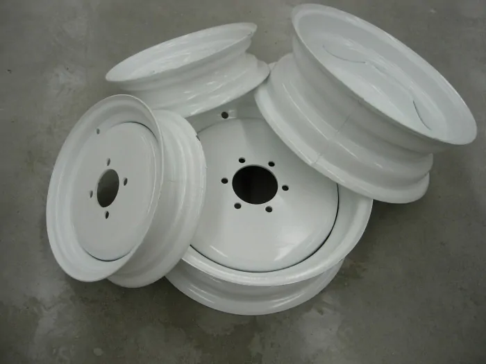 Kit jantes blanches 12 et 16" - Iseki : Sial, TF3, TF5, TM3160, TU, TU130, TU140, TU1400, TX, TX1210, TX1300, TX1410, TX2140
Kubota : XB1
